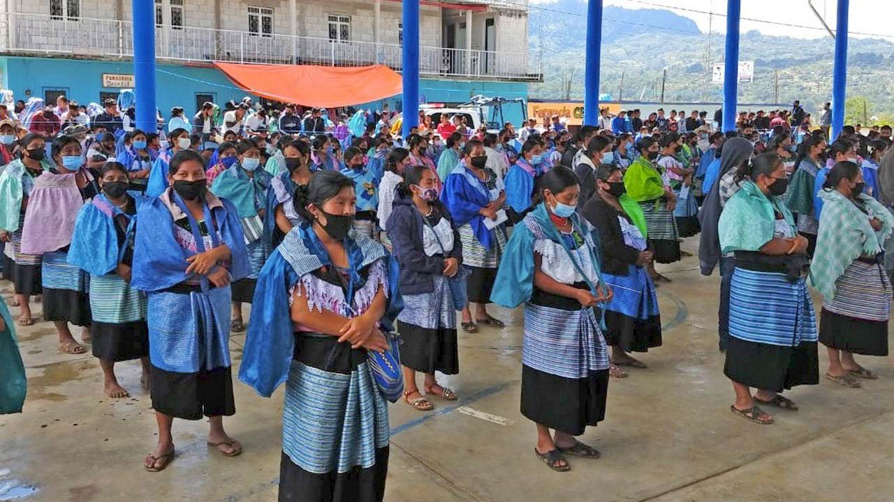 Se pide cumplir con las medidas sanitarias al momento de recoger la beca
