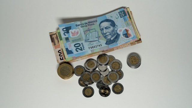 Venta de billete de 20 pesos mexicanos en internet