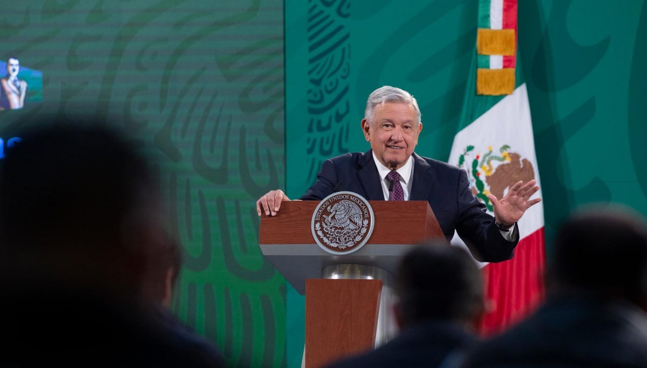 AMLO agradece a diputados por aprobar reforma eléctrica