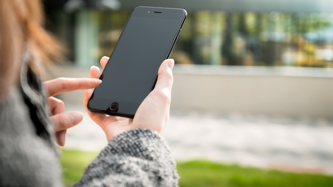 Becas Benito Juárez: Si te llaman de este número no contestes, es fraude