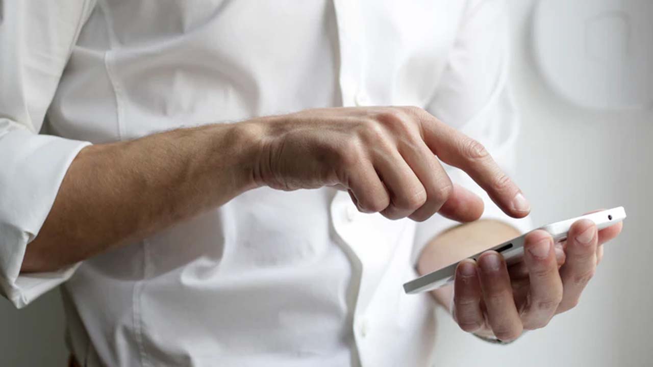 Ahora puedes emitir facturas desde tu celular con SAT móvil