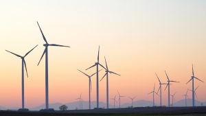 Juez federal suspende efectos de la reforma eléctrica de AMLO