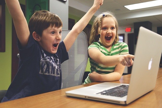 Aprovecha este programa para que tus hijos puedan seguir estudiando