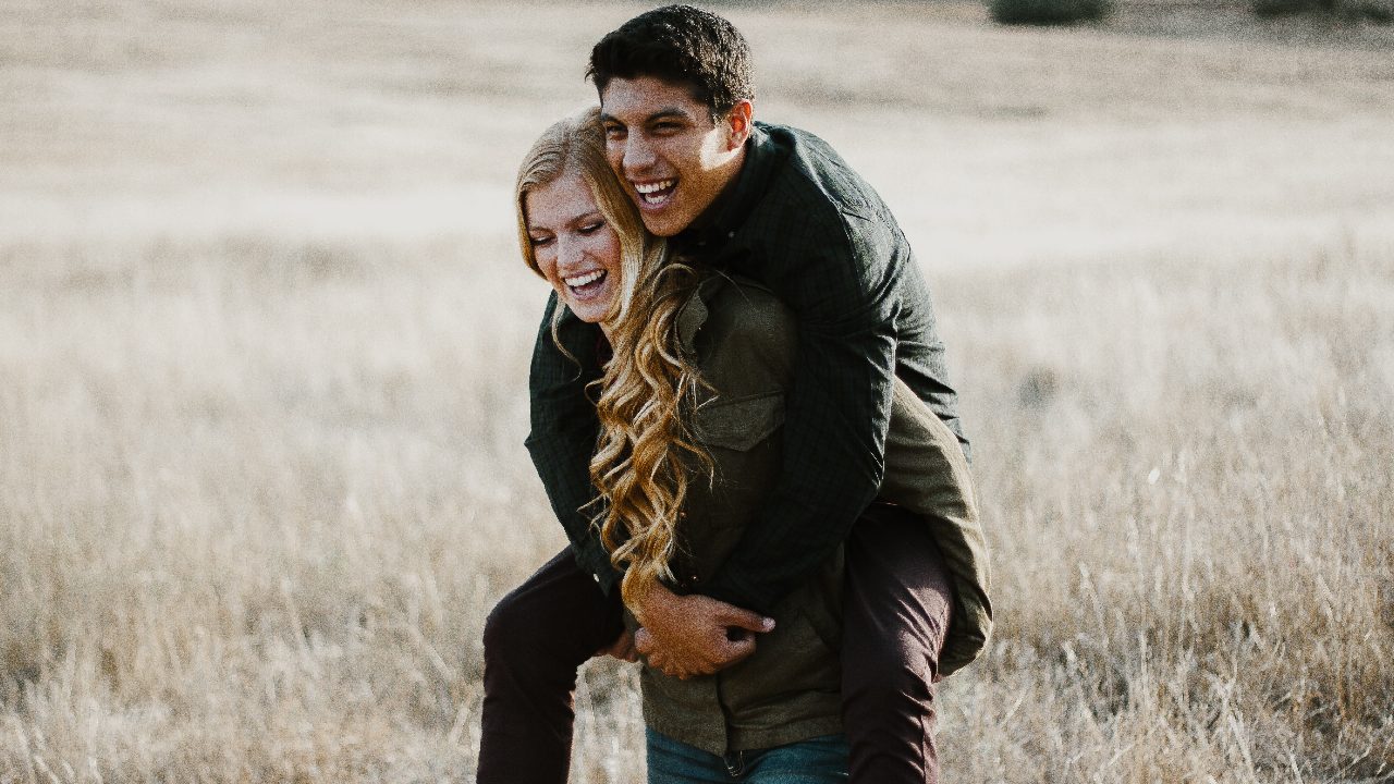 ¿Cuáles son las ventajas de tener una cuenta bancaria en pareja?