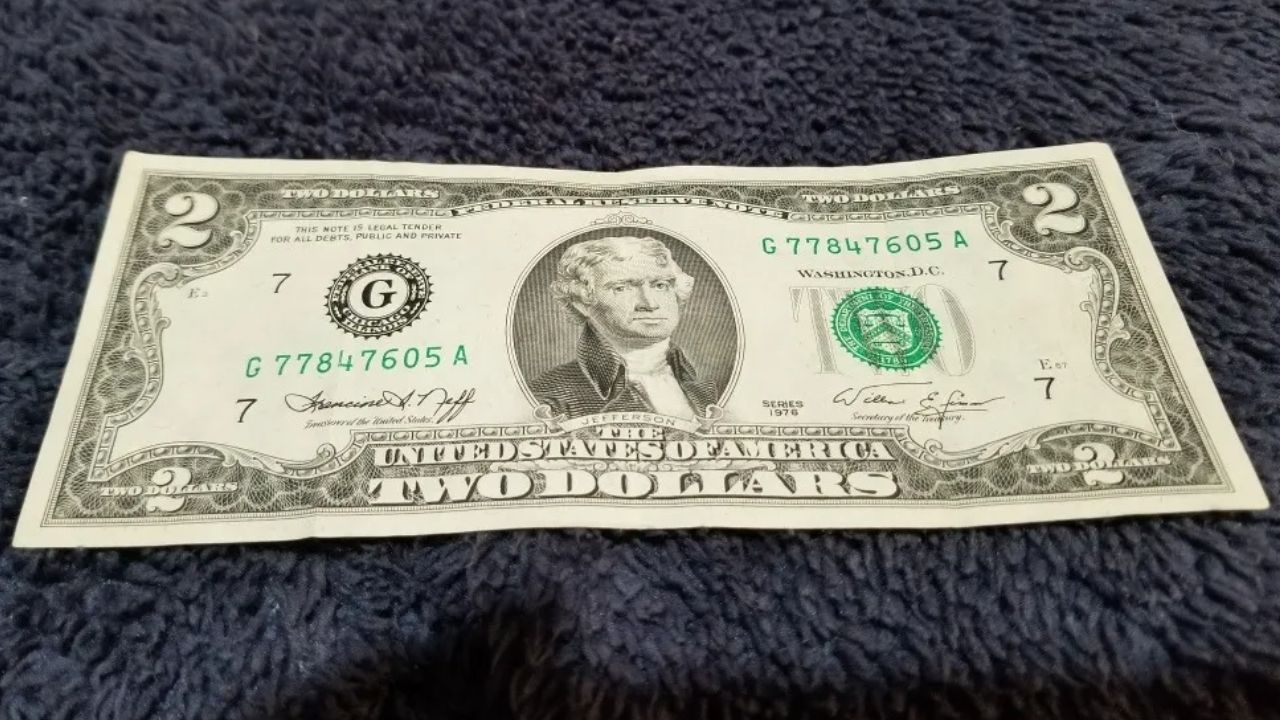 Este billete de 2 dólares lo tiene AMLO y hace ganar miles de pesos