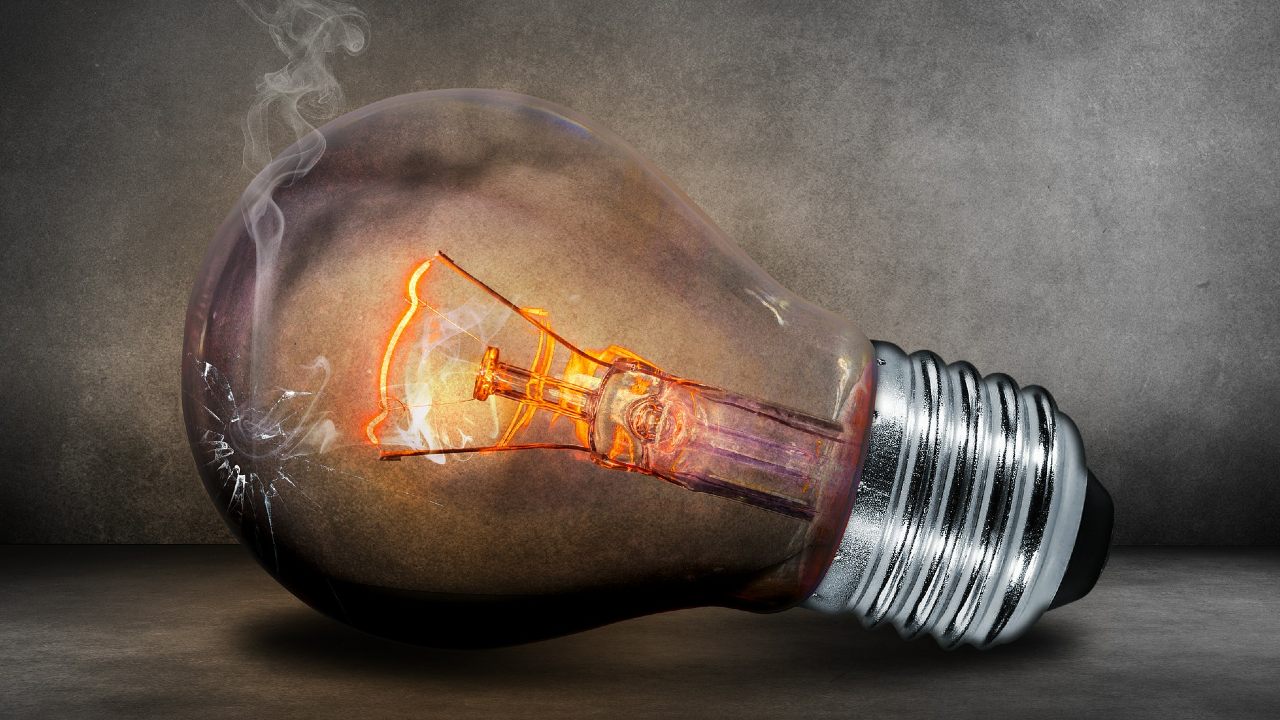 Vampiros eléctricos: ¿Qué son y cómo evitan el ahorro de luz?