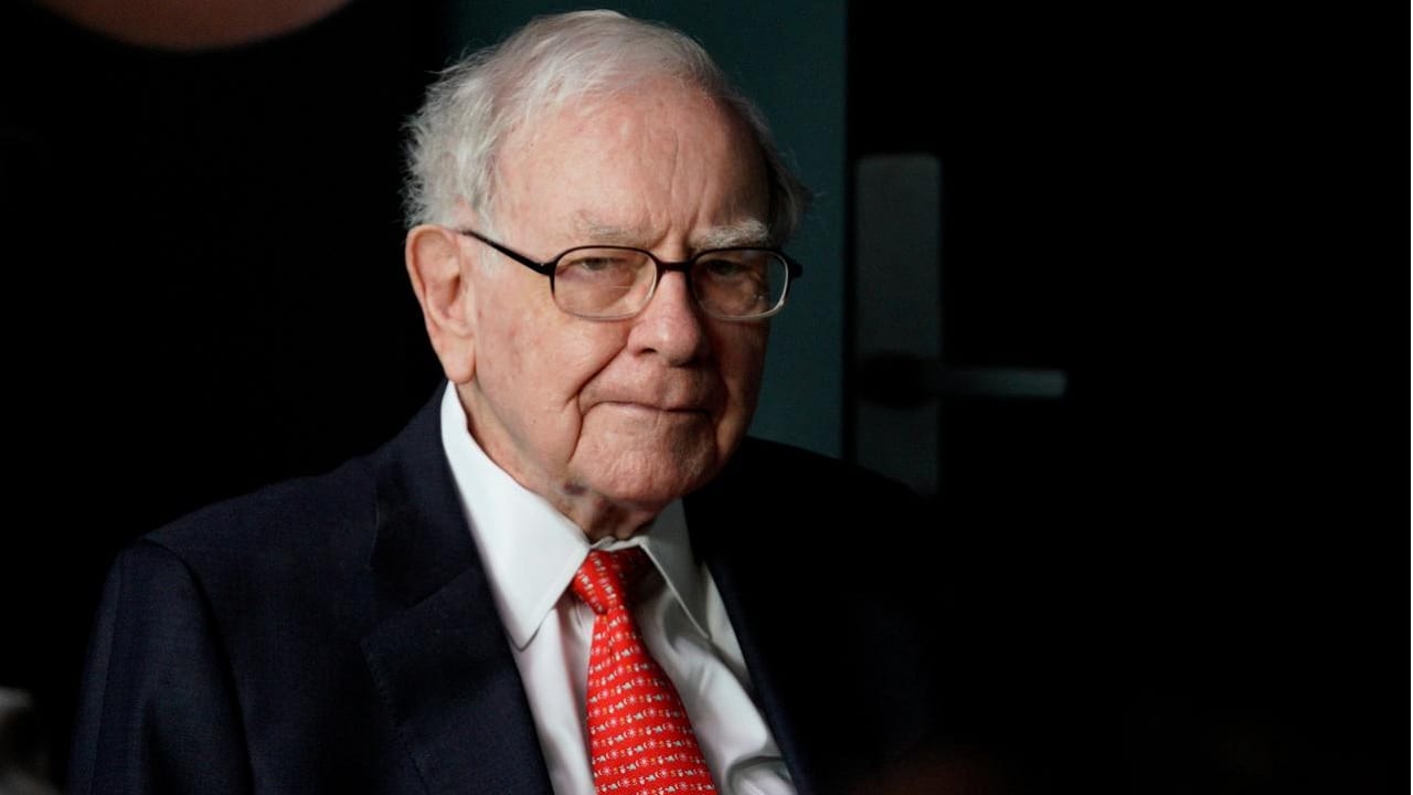 Por estas razones no deberías comprar las mismas acciones que Warren Buffett