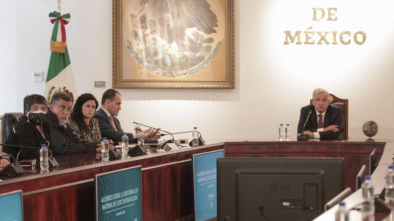 Darán plazo de 3 meses para que empresas contraten en nómina a trabajadores en outsourcing