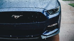 ¿Cuáles son los requisitos para solicitar un crédito automotriz?