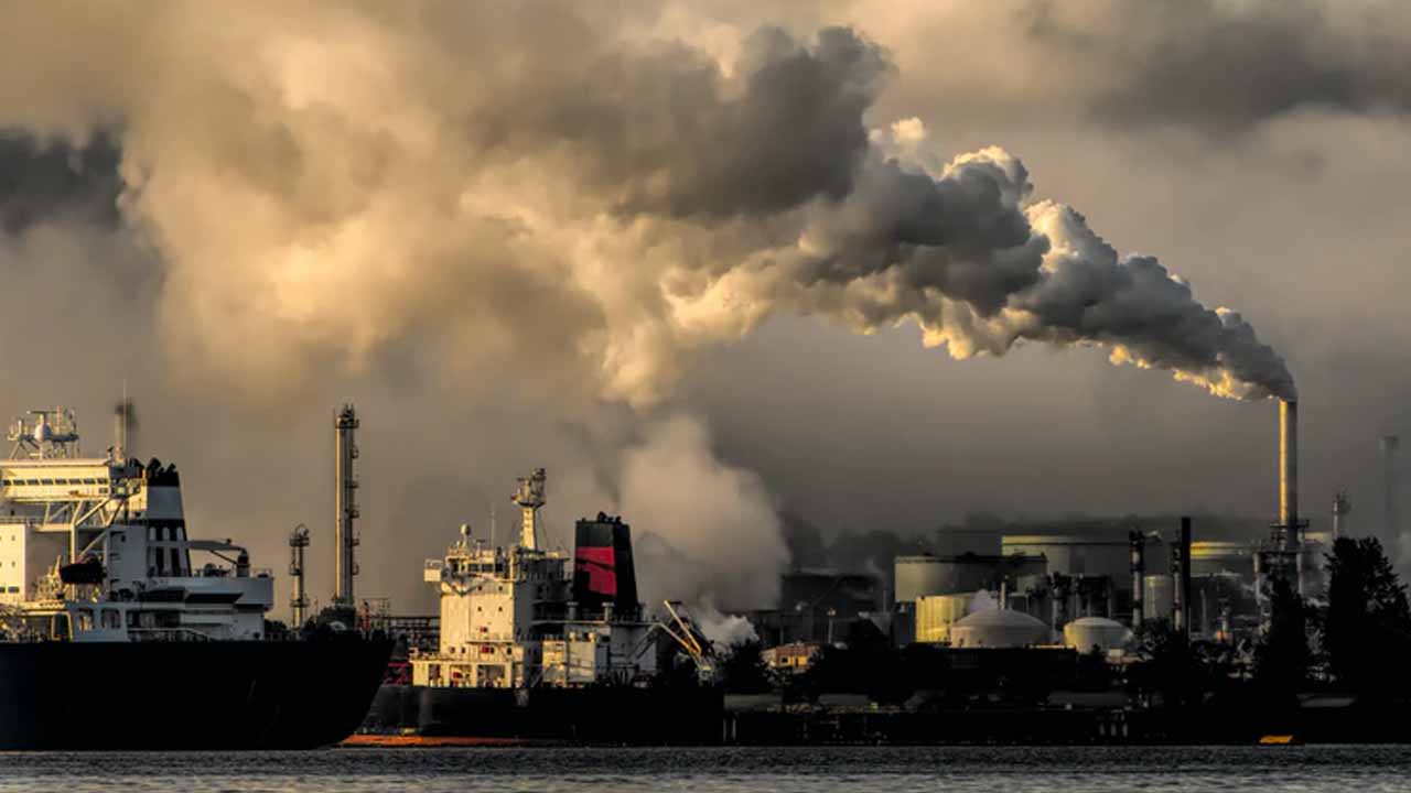 La contaminación le cuesta a México 4.5% del PIB: INEGI