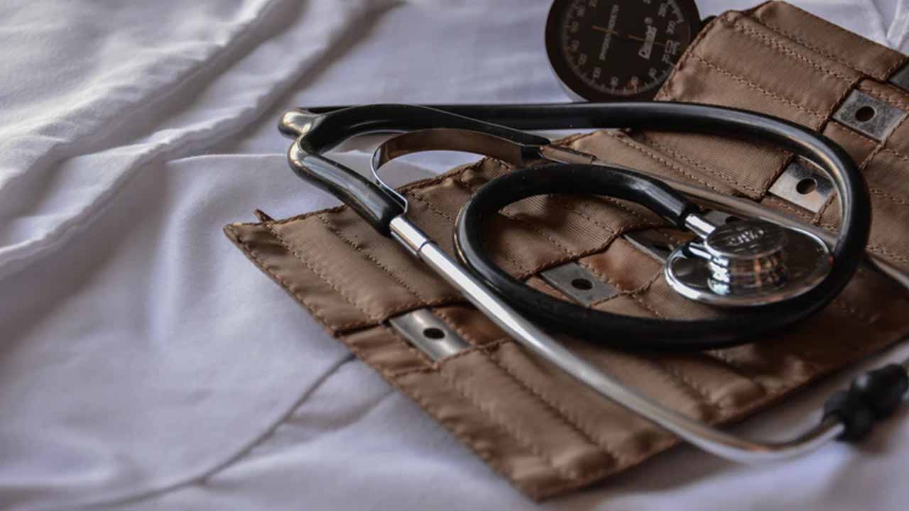 Edomex y Michoacán los estados con más personas sin servicio de salud: Coneval