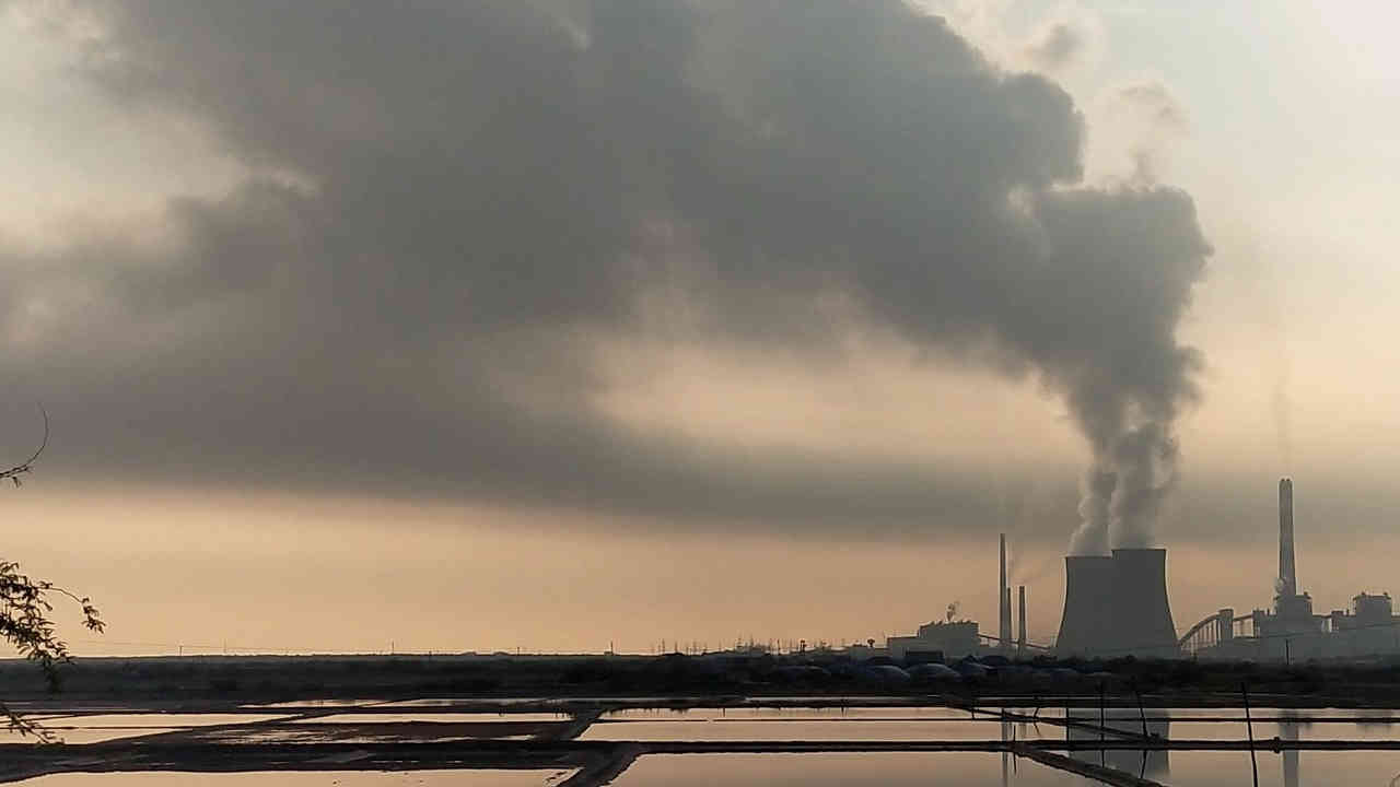 CFE aumenta 362% uso de termoeléctricas para producir electricidad