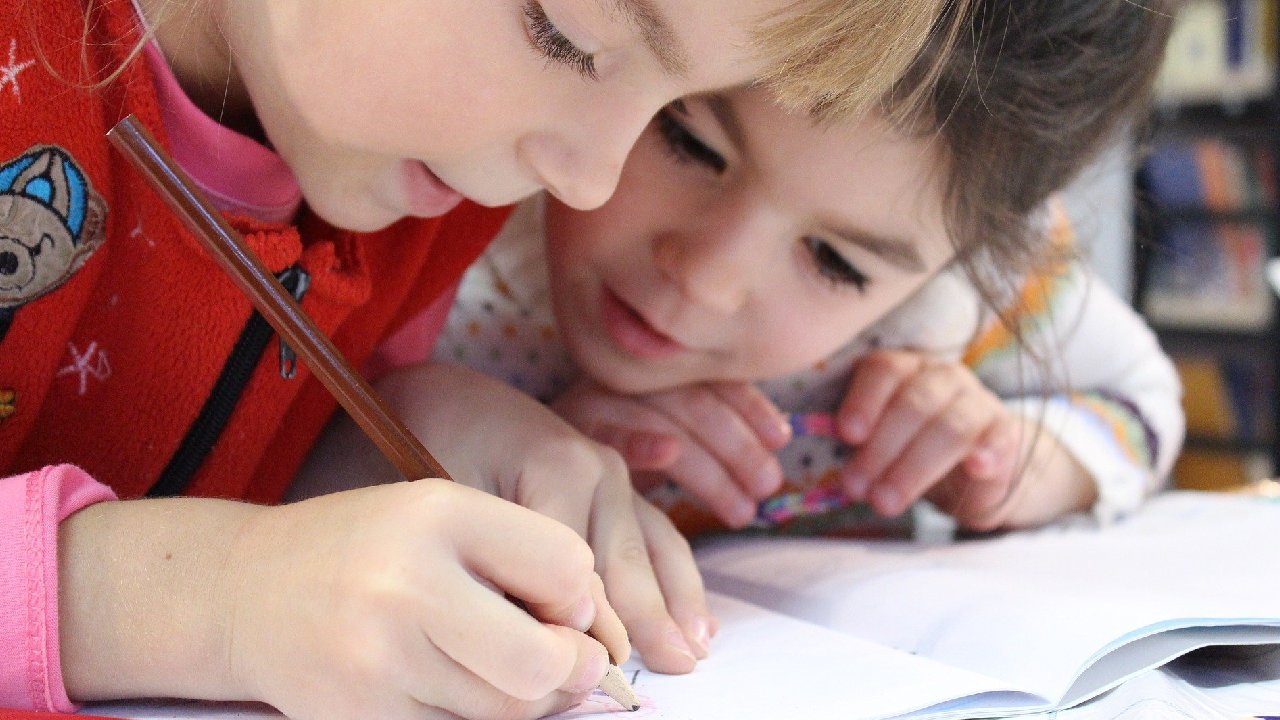 Calculan que por alumno gastarán más de 5 mil pesos en el regreso a clases