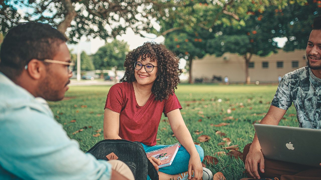 Becas y Pensión del Bienestar, suspendidas hasta 09 de junio