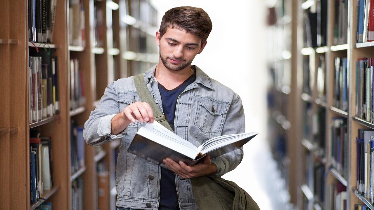 Requisitos para obtener una tarjeta de crédito para estudiantes