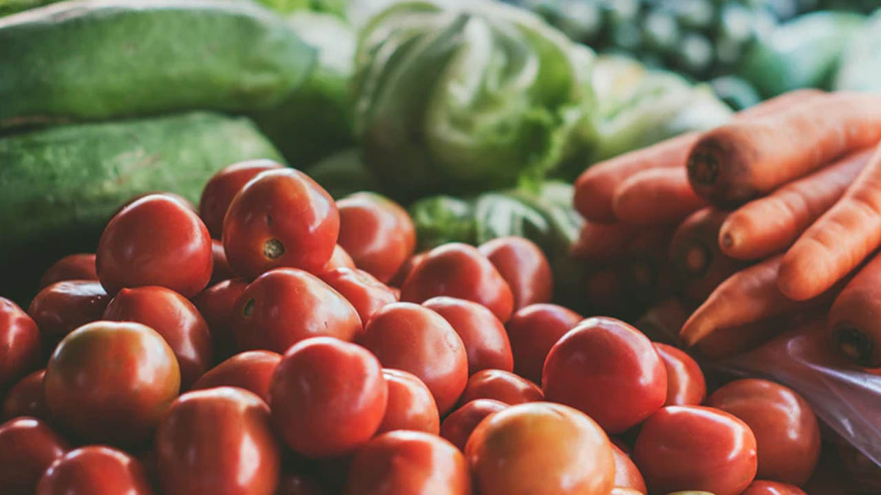 Estas son las frutas y verduras más baratas en junio: Profeco