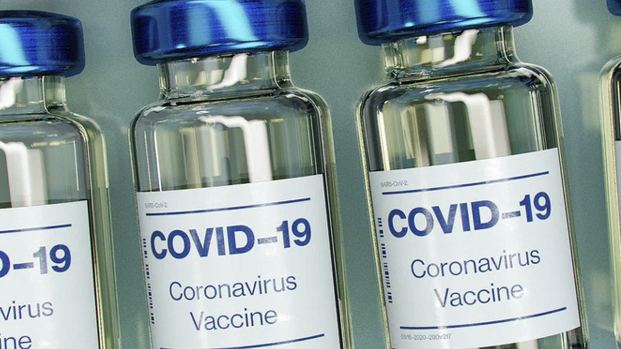 ¿Es ilegal que en mi trabajo pidan el certificado de vacunación Covid?: STPS