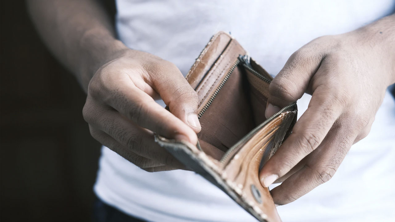 Razones por las que las personas no pueden pagar deudas