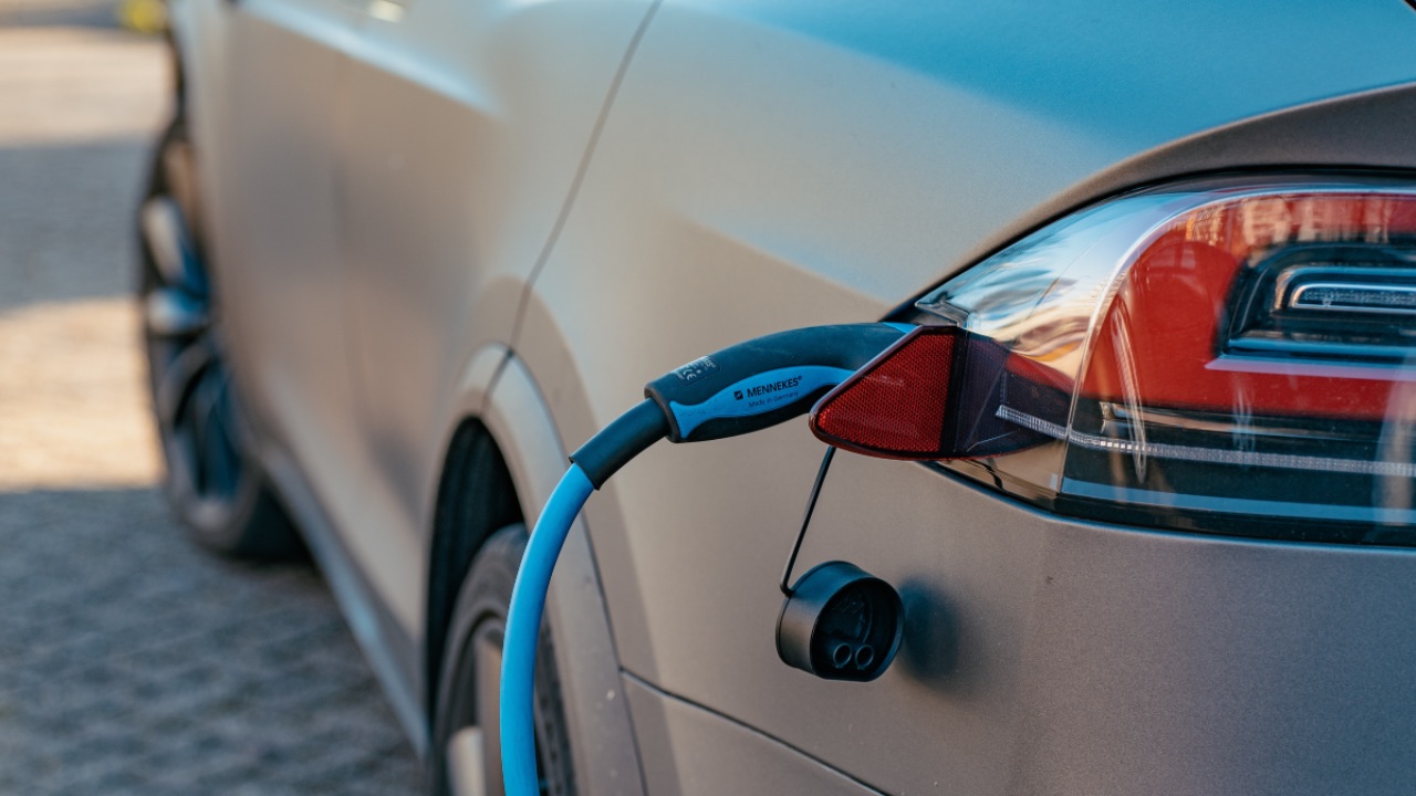 Carga tu auto eléctrico desde casa con ayuda de CFE