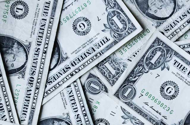Cuanto está el dólar