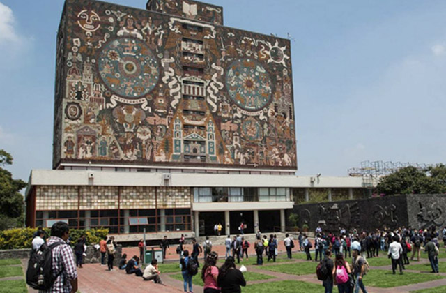 UNAM beca a 60% de estudiantes