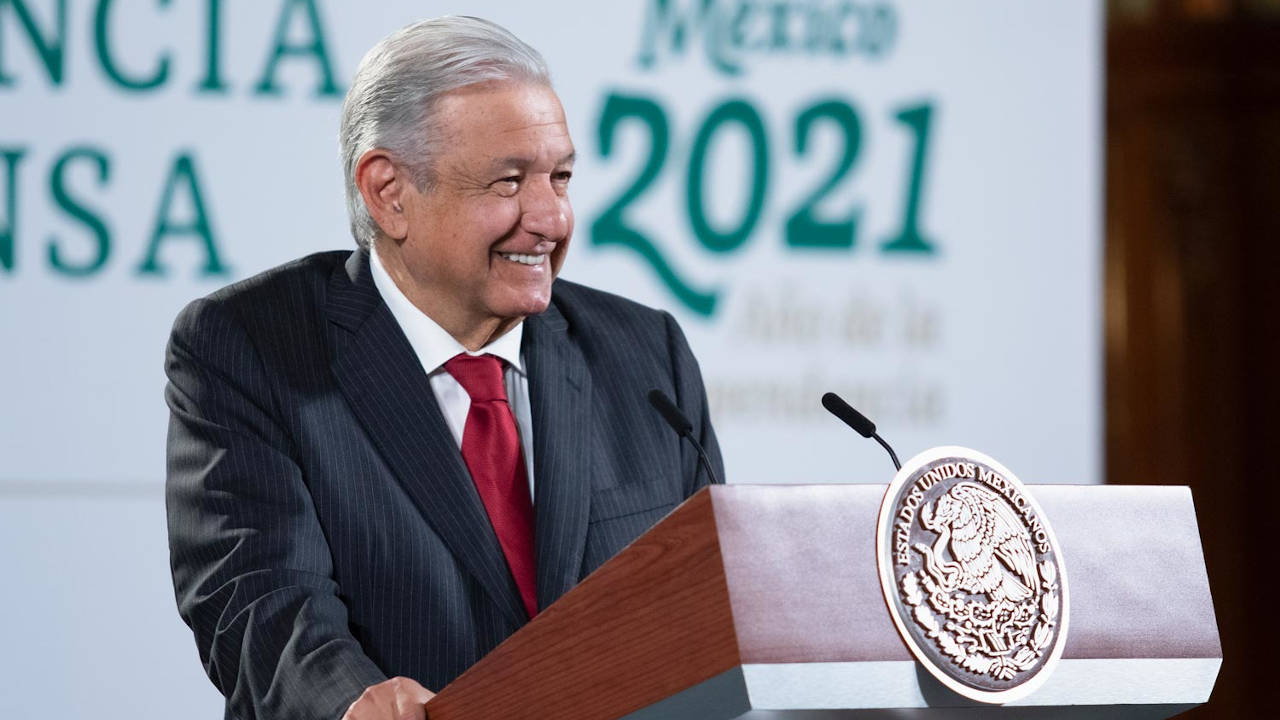 AMLO: Reforma para fortalecer a CFE se presentará este mes