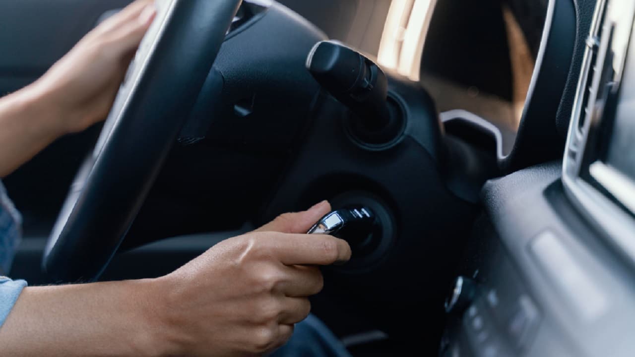 Frases sobre el ahorro de gasolina que podrían dañar tu auto