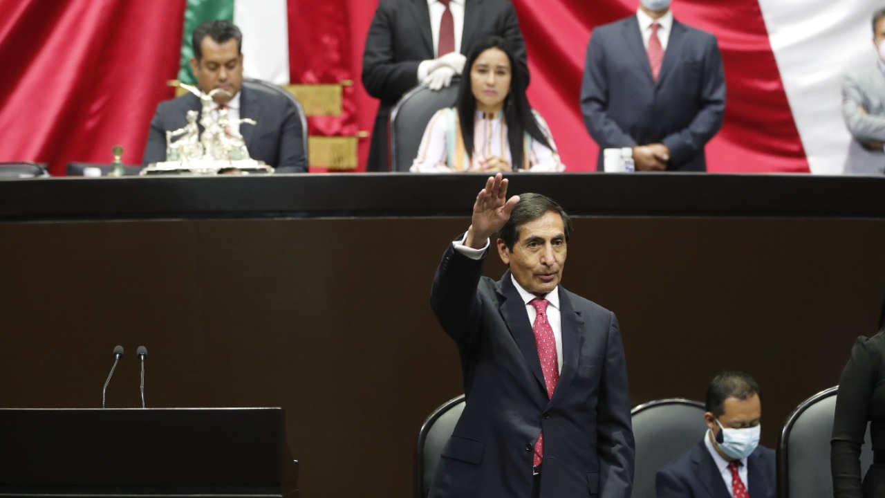 Ramírez de la O: Cancelar proyectos del gobierno traería problemas a finanzas públicas