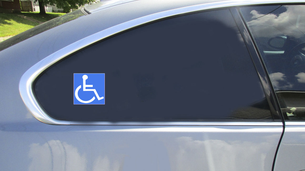 ¿Cómo tramitar las placas de auto para personas con discapacidad?