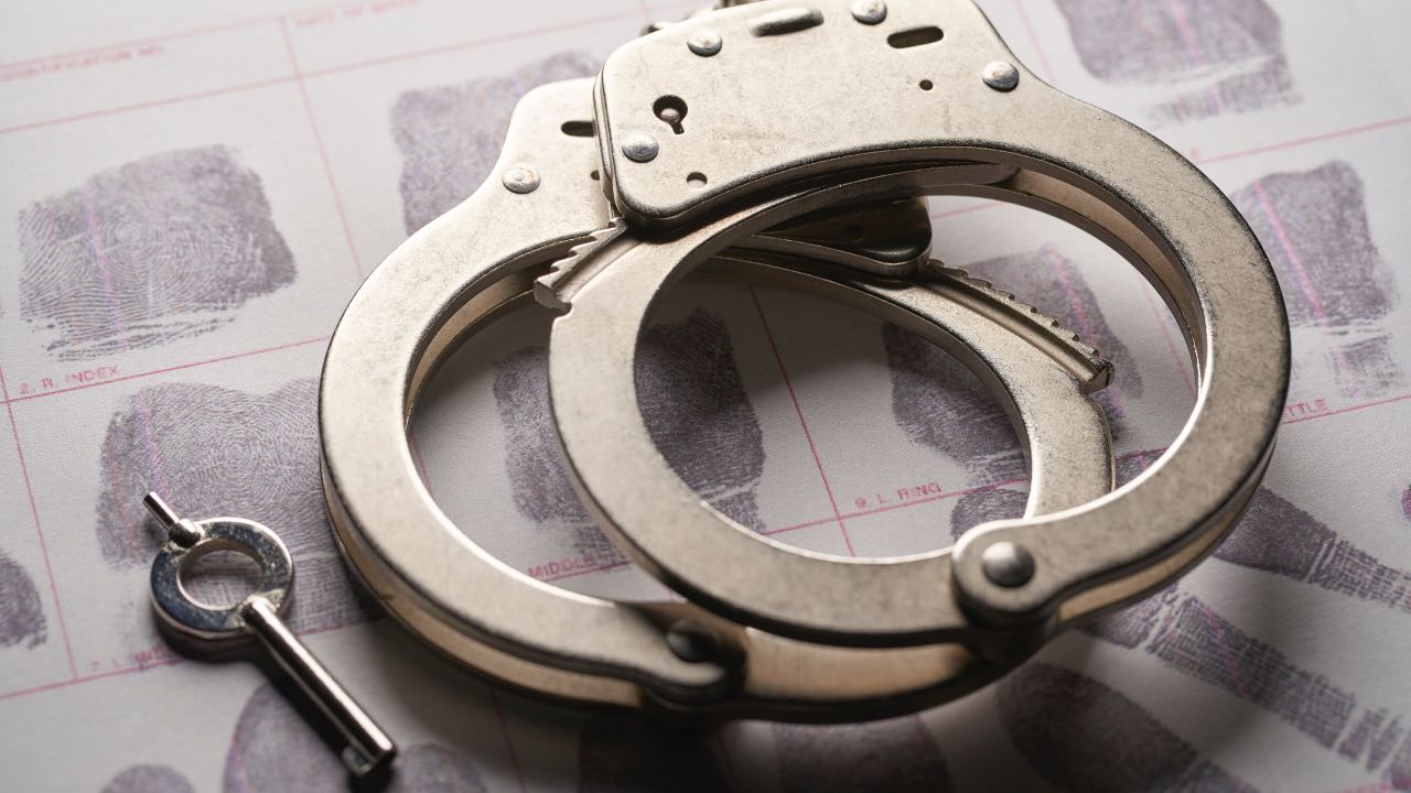 Negocios que son ilegales en México, si sabes de uno: ¡Repórtalo!