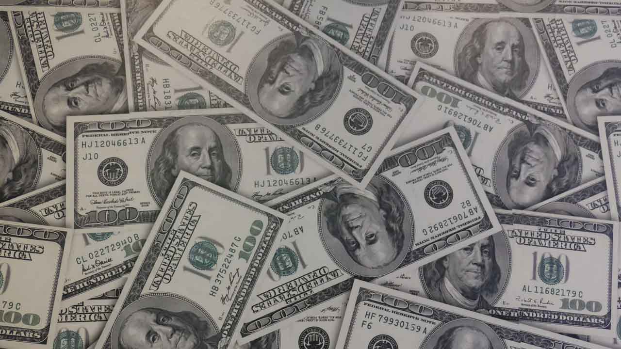 El precio del dólar aumenta en sábado