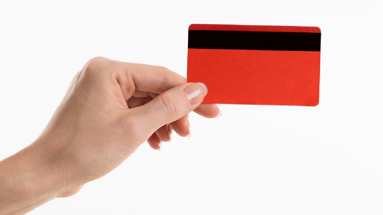 ¿Cómo ahorrar al pagar mi tarjeta de crédito?