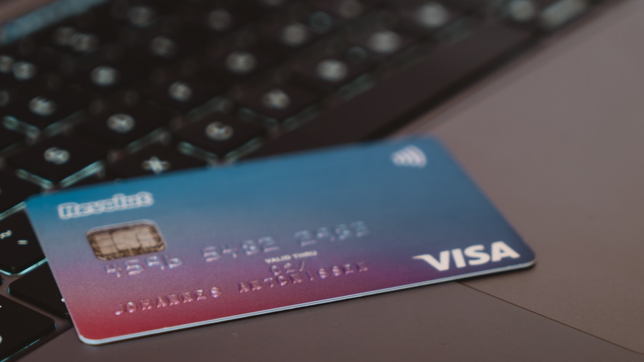 ¿Te han cobrado por una comisión o recargo?, esto es lo que debes hacer