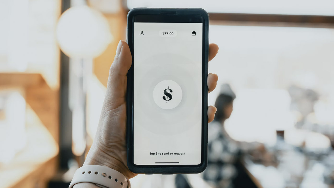 ¿Qué debo hacer si recibo una transferencia por error?
