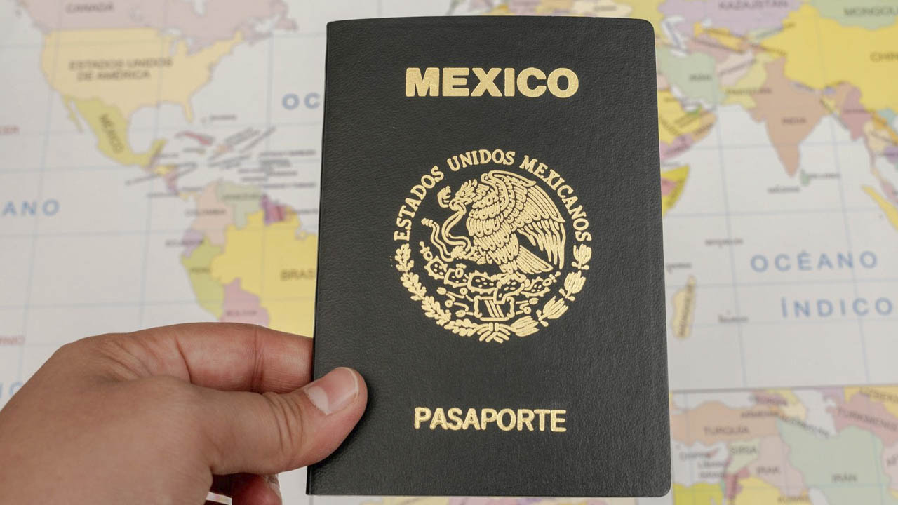 ¿Qué pasa si me multan en el extranjero?