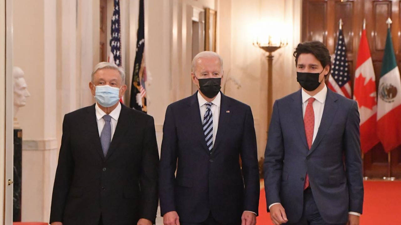 AMLO revela los temas que tocó a puertas cerradas con Biden y Trudeau