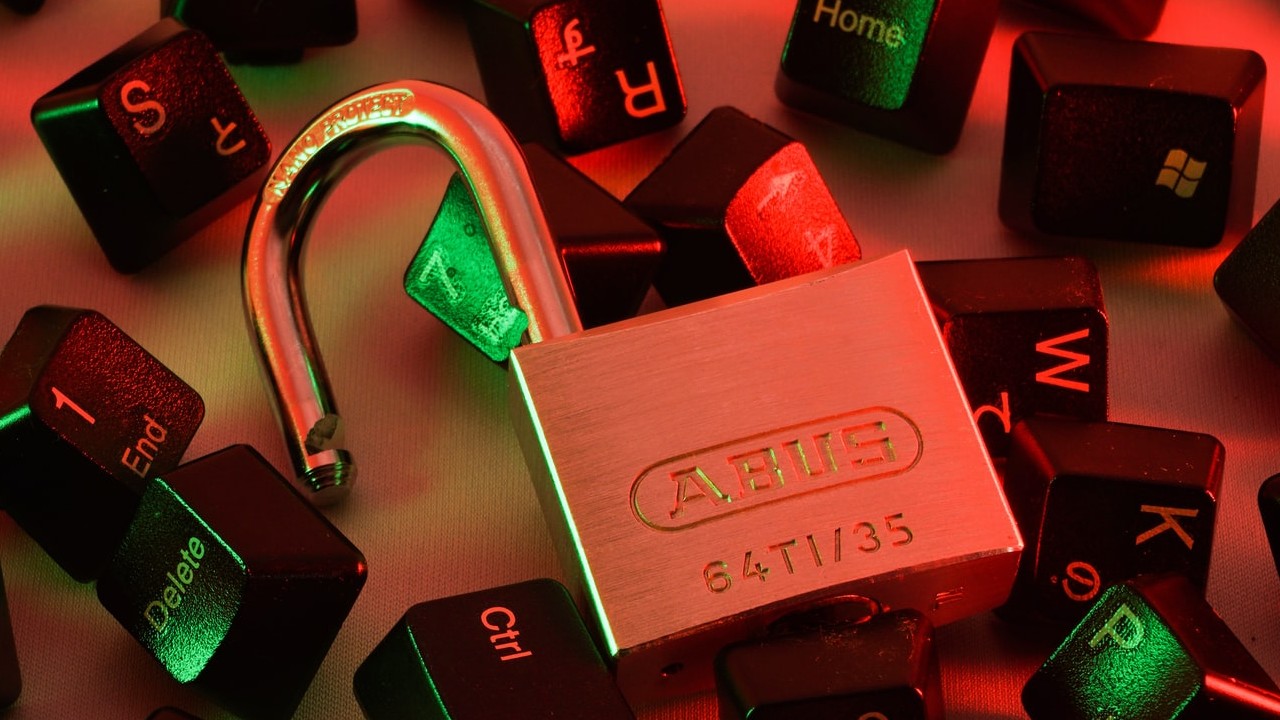 Ciberataques pretenden robar tu identidad.