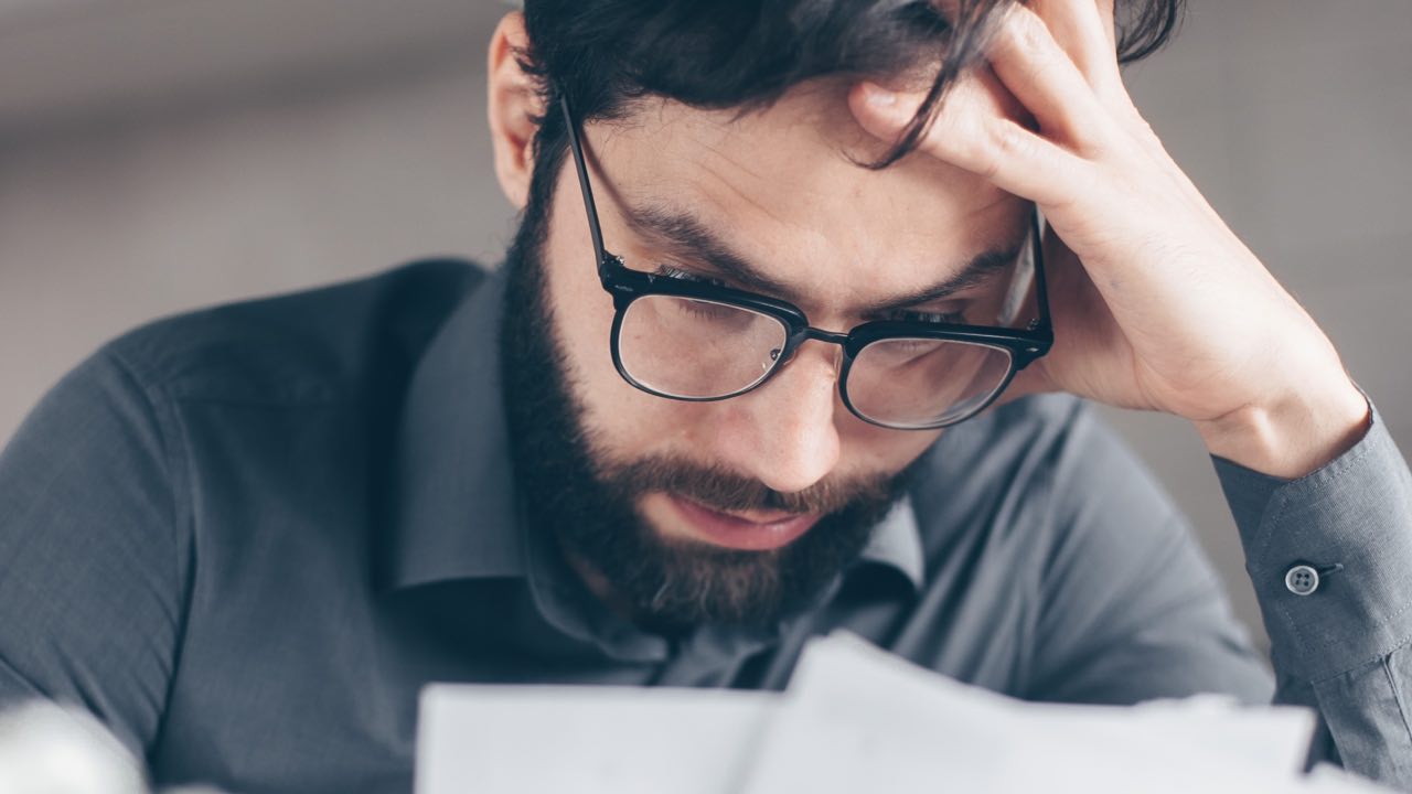 Las deudas de tu tarjeta de crédito afectan tu salud gravemente: Estudio