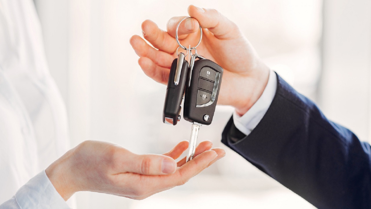 Cosas a considerar antes de comprar o vender un auto