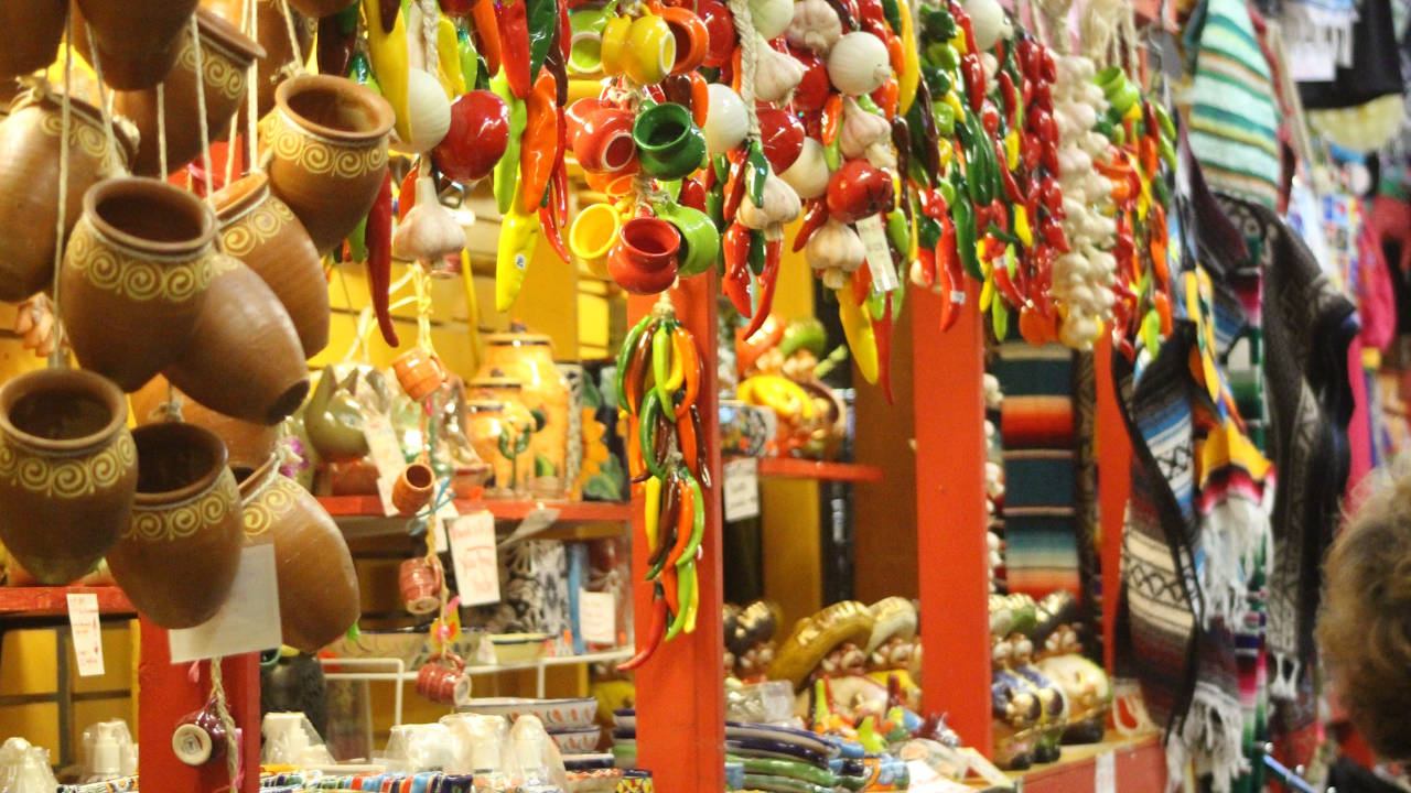 Inflación baja a 7.45% a la primera quincena de diciembre: Inegi