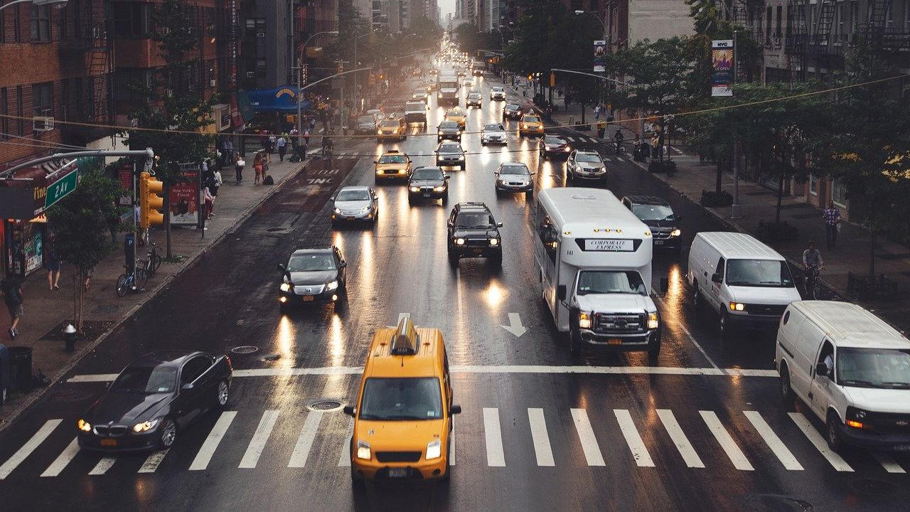 ¿Qué hacer cuando tu auto se descompone en carretera?, descúbrelo
