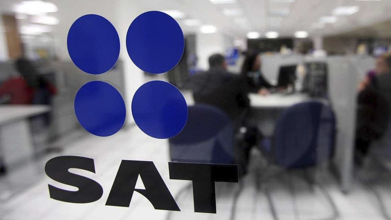 ¿Por qué debo avisar al SAT si un familiar fallece?