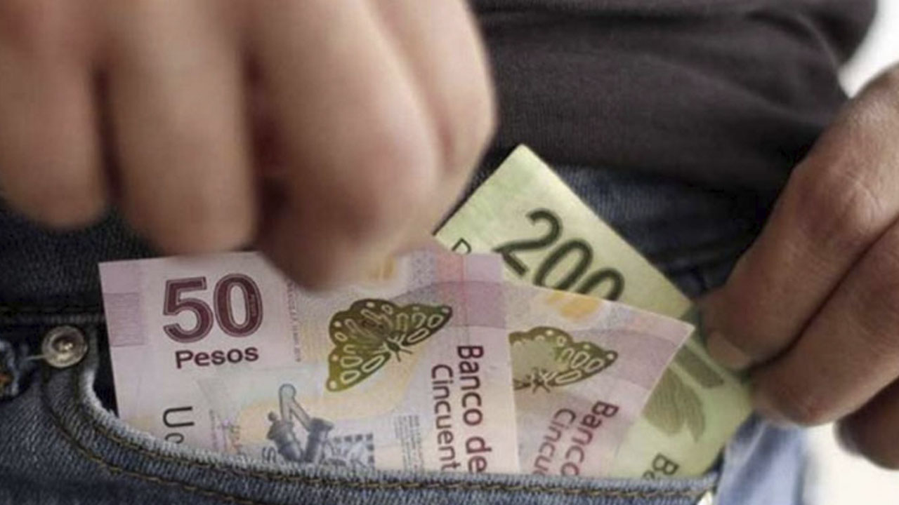 ¿Qué productos puedes comprar con el aumento al salario mínimo en 2022?