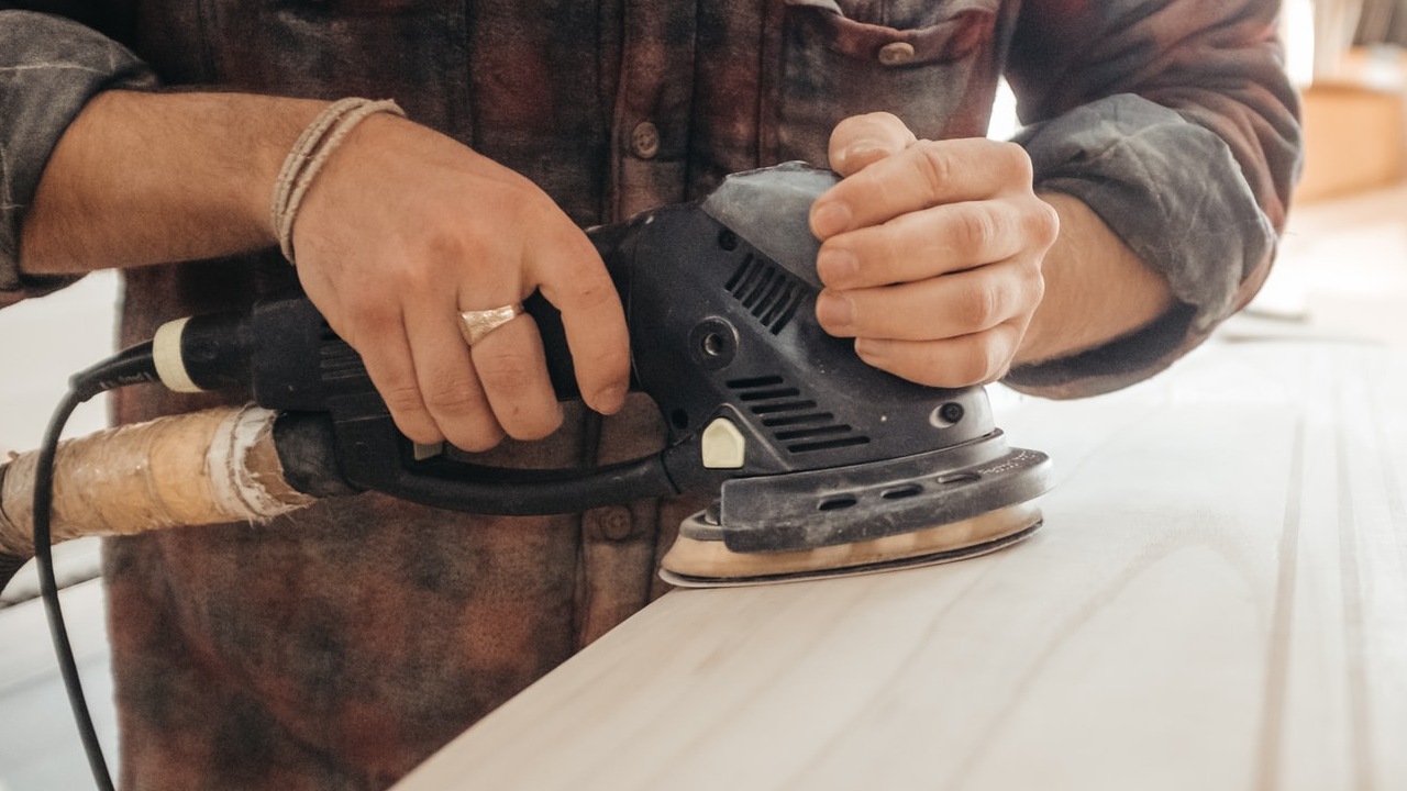 ¿Quieres trabajar en Canadá?, gana hasta 39 mil pesos como carpintero