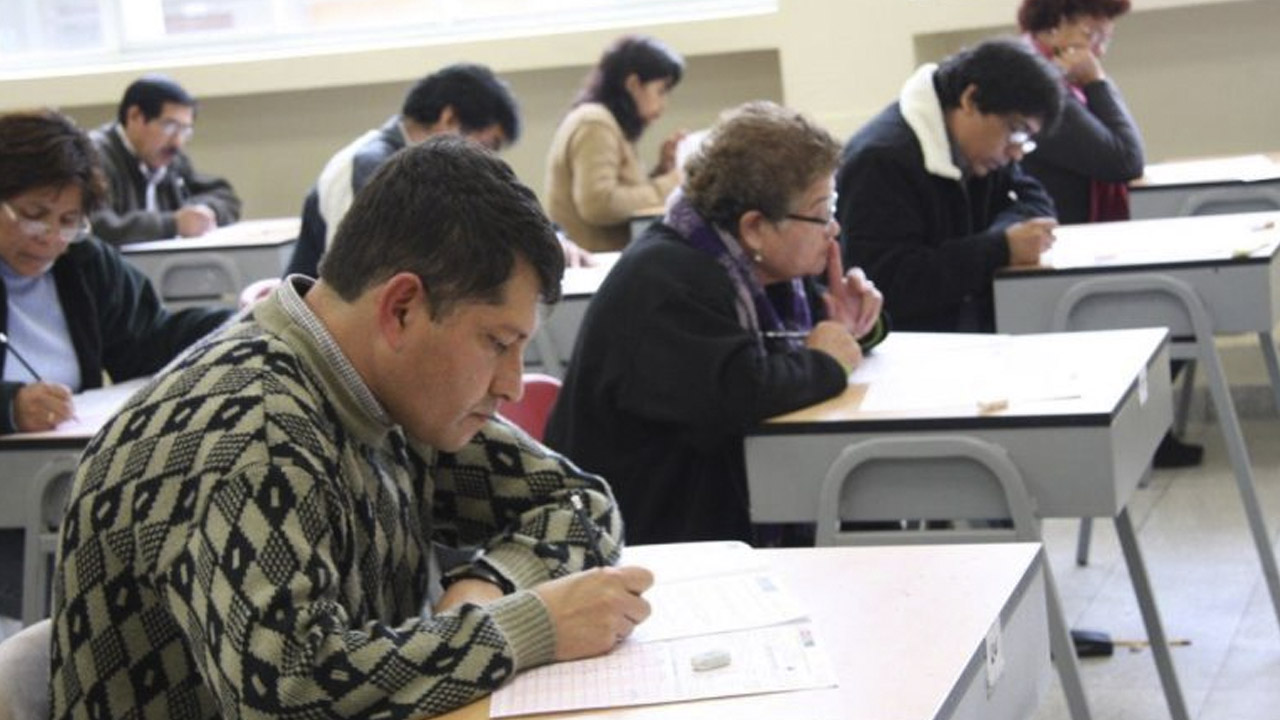 SEP publica convocatoria para promoción de maestros 2022