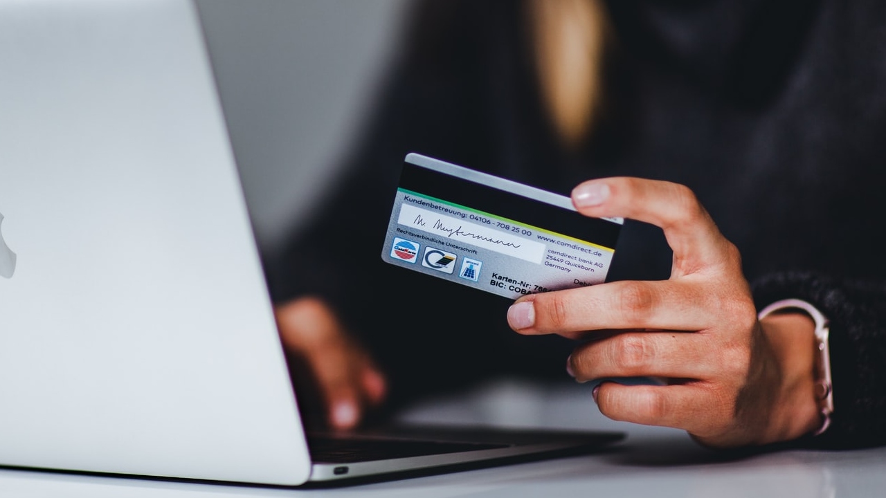 ¿Es posible ser discriminado cuando vas a solicitar una tarjeta de crédito?