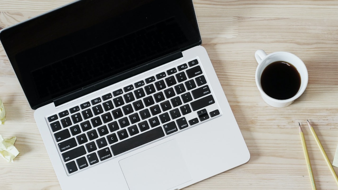 ¿Cómo puedes negociar una deuda con el SAT si no tienes dinero?