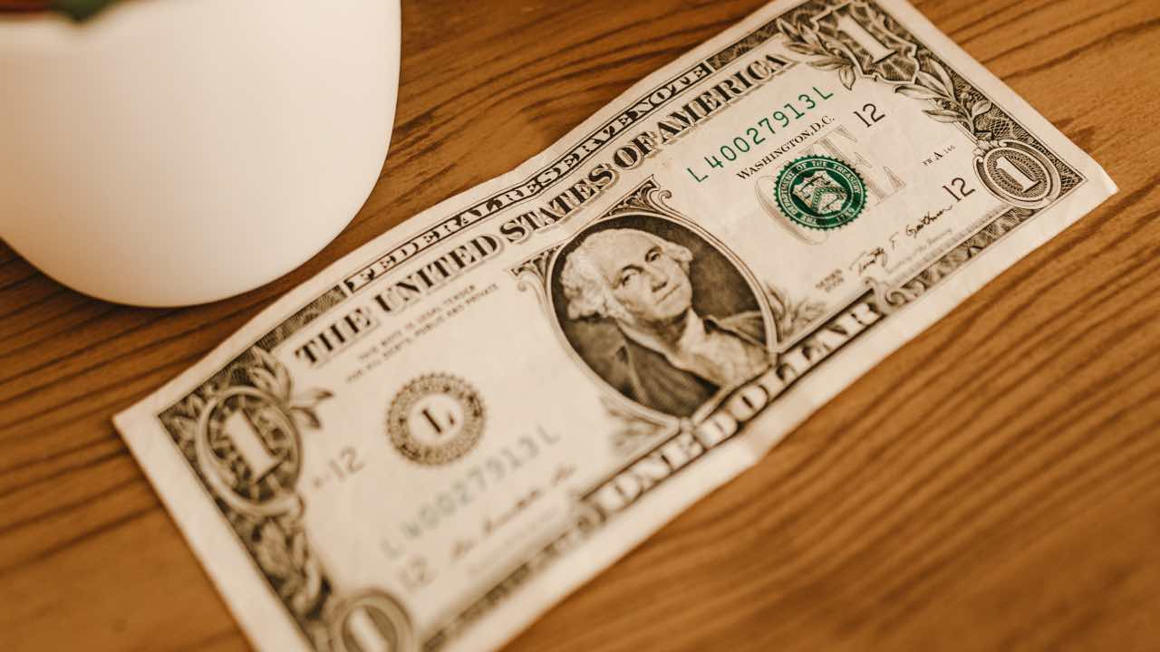 Este sorteo ofrece 1000 dólares mensuales de por vida para el boleto ganador