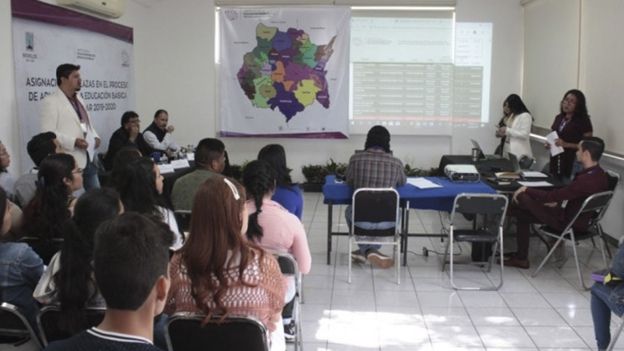 Si deseas una plaza ingresa al sitio