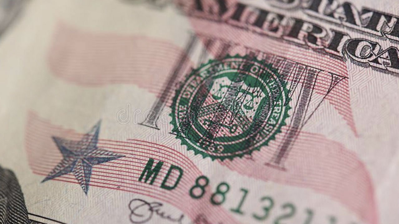 ¿Qué significan los sellos en los dólares?